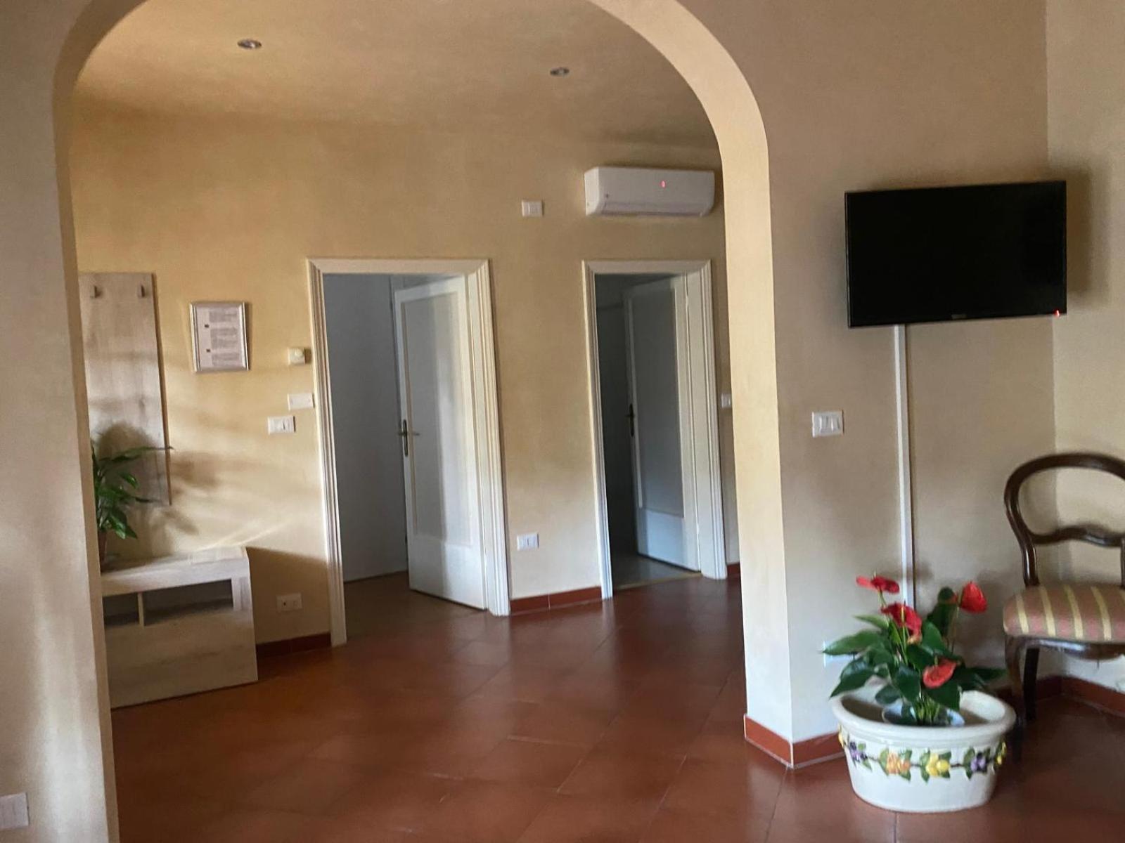 Appartamento Magnolia 메르카탈레 발 디 페사 외부 사진